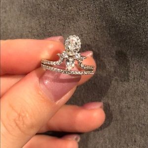 NWOT Silver Tiara Ring